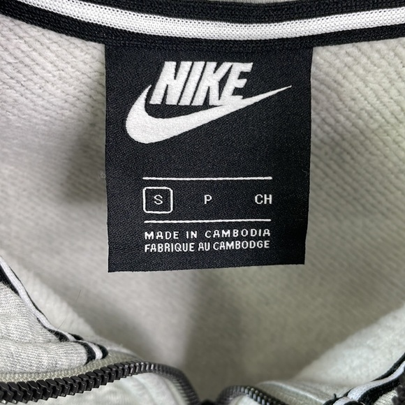 Nike Zip Up Hoodie - Picture 6 of 7